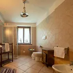 Hébergement de vacances Villa Bottera - Jacuzzi & Private Garden Riforano