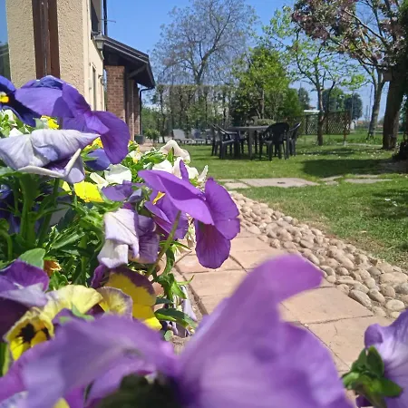 Bottera With Jacuzzi In The Garden Cuneo Langhe Piemonte