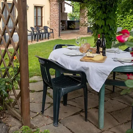 Bottera With Jacuzzi In The Garden Cuneo Langhe Piemonte Riforano