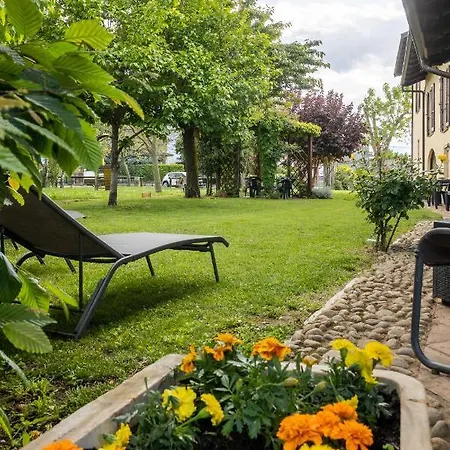 Bottera With Jacuzzi In The Garden Cuneo Langhe Piemonte *