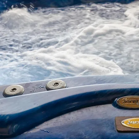 Bottera With Jacuzzi In The Garden Cuneo Langhe Piemonte 別荘 Riforano