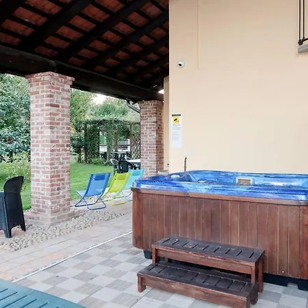 Bottera With Jacuzzi In The Garden Cuneo Langhe Piemonte Riforano