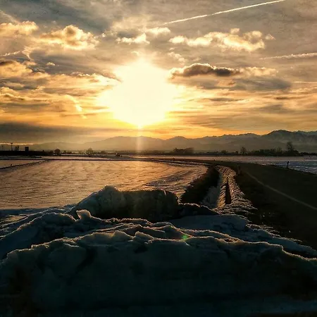 別荘 Bottera With Jacuzzi In The Garden Cuneo Langhe Piemonte