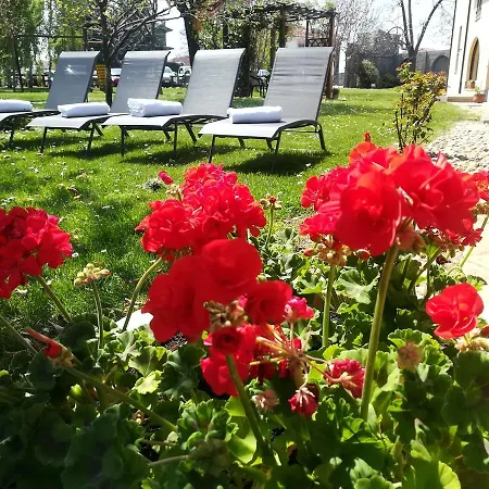 Bottera With Jacuzzi In The Garden Cuneo Langhe Piemonte