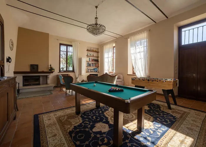 Bottera With Jacuzzi In The Garden Cuneo Langhe Piemonte Vakantiehuis Riforano