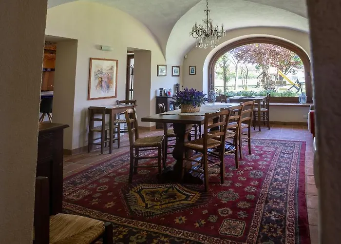 Villa Bottera - Jacuzzi & Private Garden Vakantiehuis *