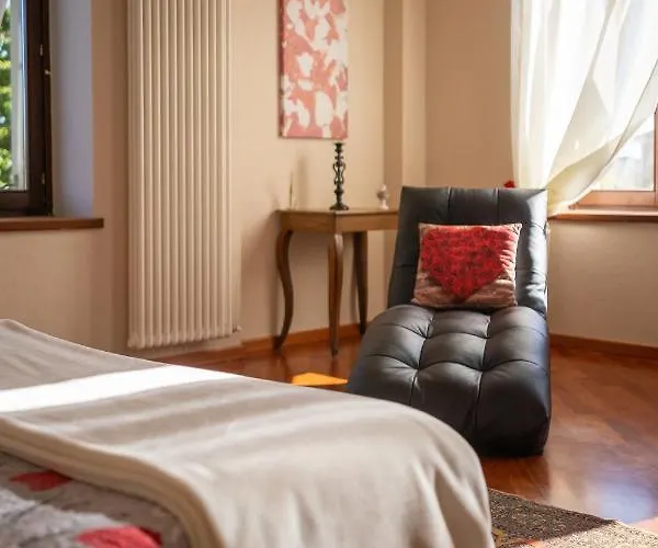 Bottera With Jacuzzi In The Garden Cuneo Langhe Piemonte Vakantiehuis